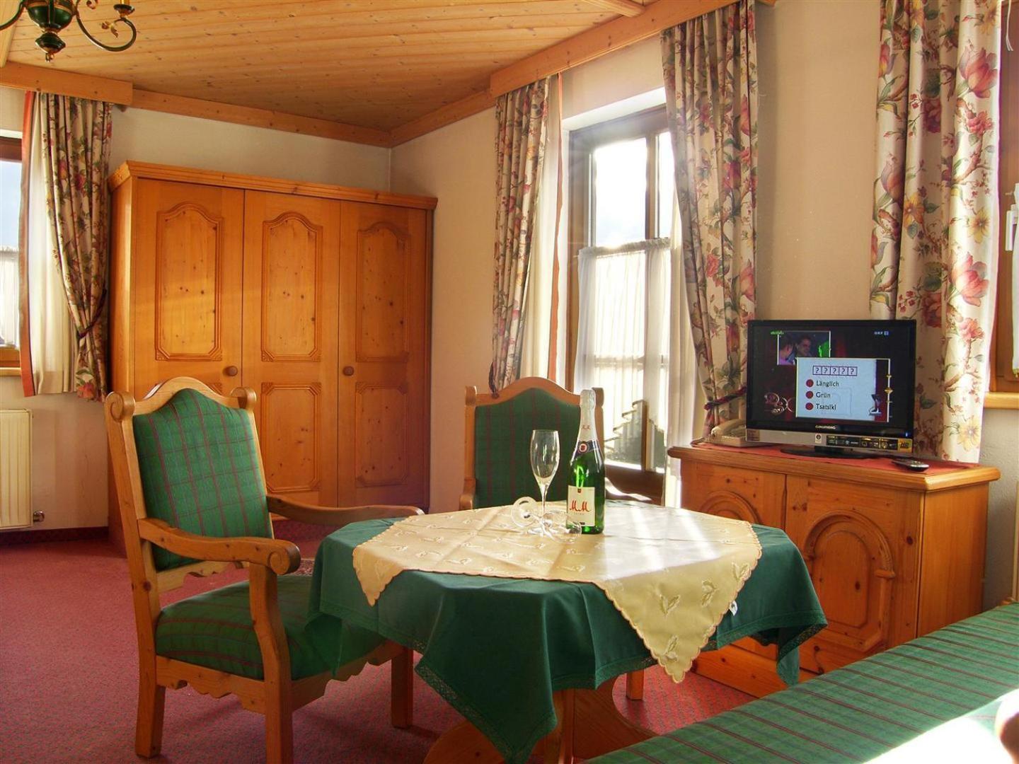 Haus Am Platz - Weitgasser Altenmarkt im Pongau Exteriör bild