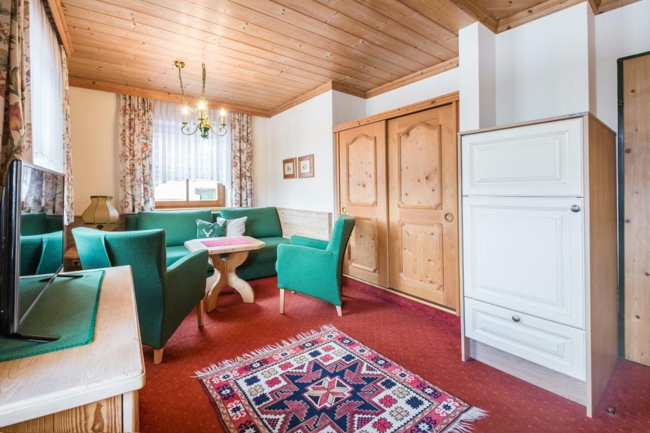 Haus Am Platz - Weitgasser Altenmarkt im Pongau Exteriör bild